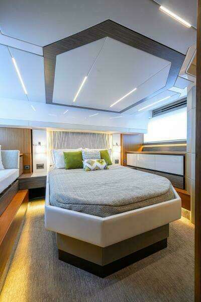 JENA 49ft Tiara Yachts Yacht For Sale