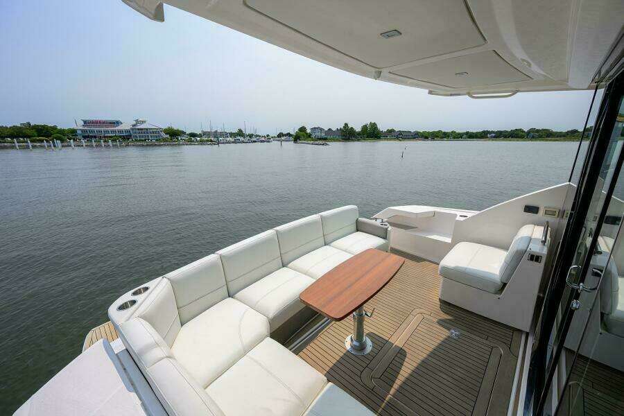 JENA 49ft Tiara Yachts Yacht For Sale