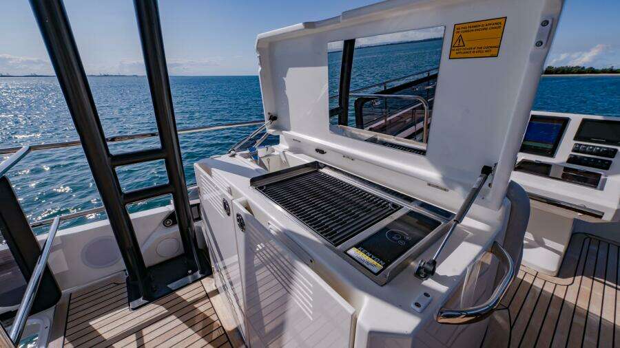 Lady Rosella 48ft Prestige Yacht For Sale