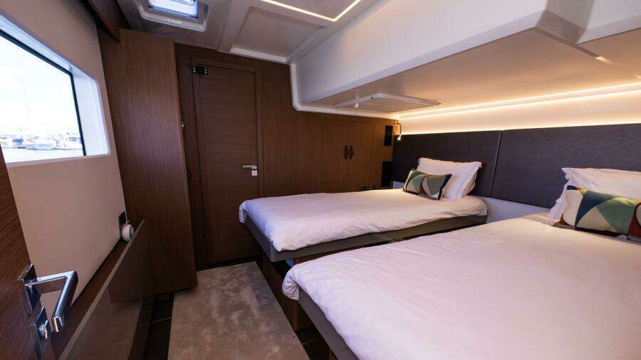 Lady Rosella 48ft Prestige Yacht For Sale