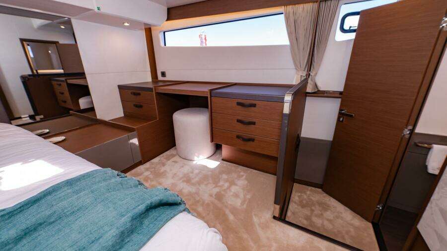 Lady Rosella 48ft Prestige Yacht For Sale