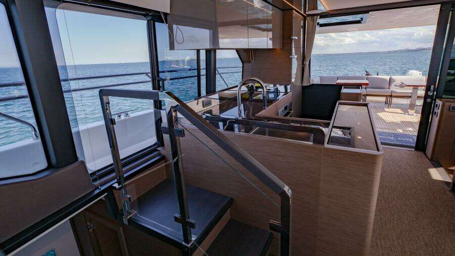 Lady Rosella 48ft Prestige Yacht For Sale