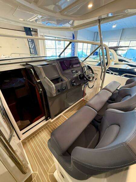OPM 40ft Nimbus Yacht For Sale