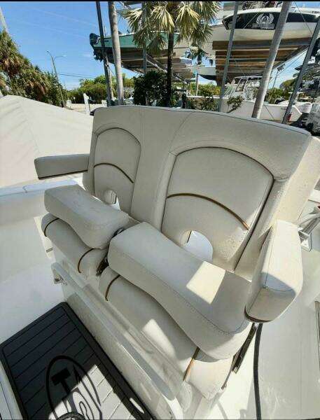 23ft Sea Hunt Yacht For Sale