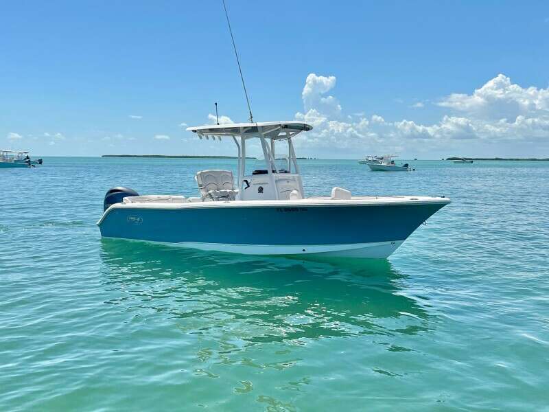 23ft Sea Hunt Yacht For Sale