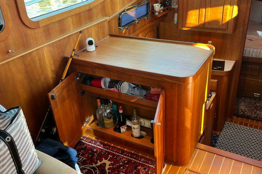 Sachem 36ft Sabre Yacht For Sale