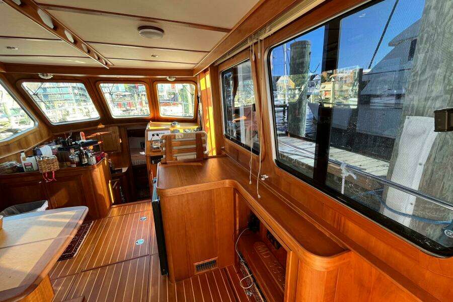 Sachem 36ft Sabre Yacht For Sale