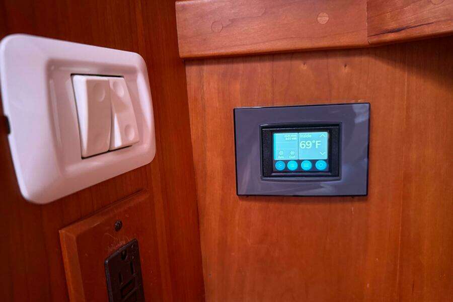 Sachem 36ft Sabre Yacht For Sale