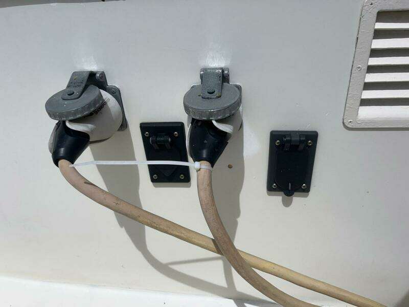 Chosen Sun 42ft Grand Banks Yacht For Sale