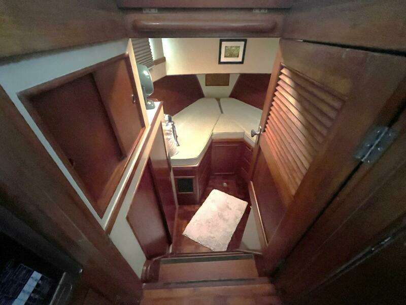 Chosen Sun 42ft Grand Banks Yacht For Sale
