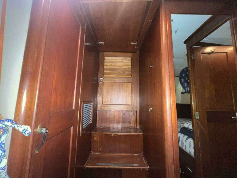 Chosen Sun 42ft Grand Banks Yacht For Sale
