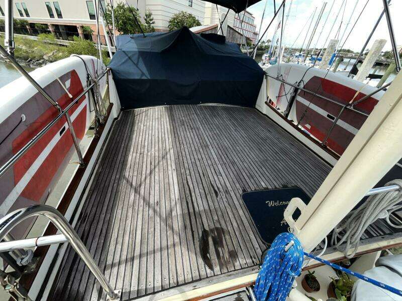 Chosen Sun 42ft Grand Banks Yacht For Sale