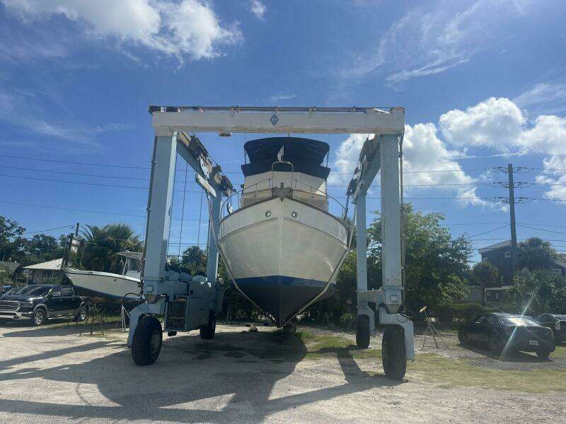 Chosen Sun 42ft Grand Banks Yacht For Sale