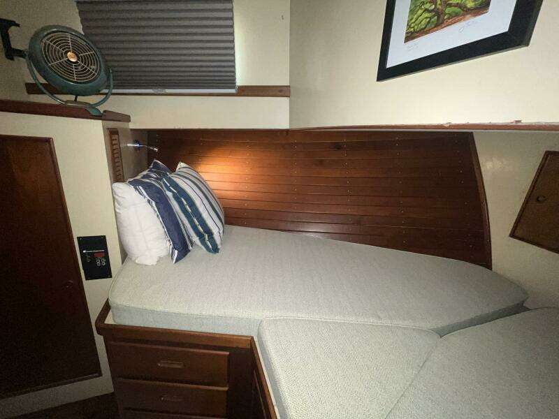 Chosen Sun 42ft Grand Banks Yacht For Sale