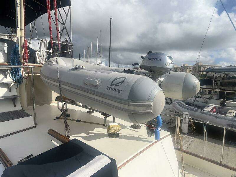 Chosen Sun 42ft Grand Banks Yacht For Sale