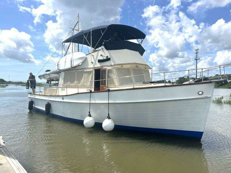 Chosen Sun 42ft Grand Banks Yacht For Sale