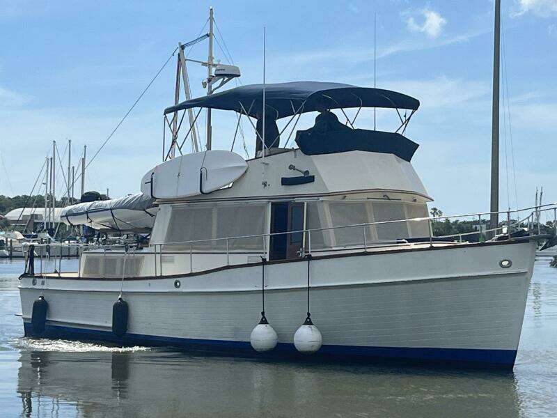 Chosen Sun 42ft Grand Banks Yacht For Sale