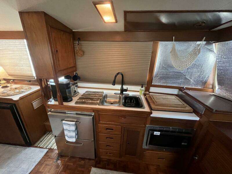 Chosen Sun 42ft Grand Banks Yacht For Sale