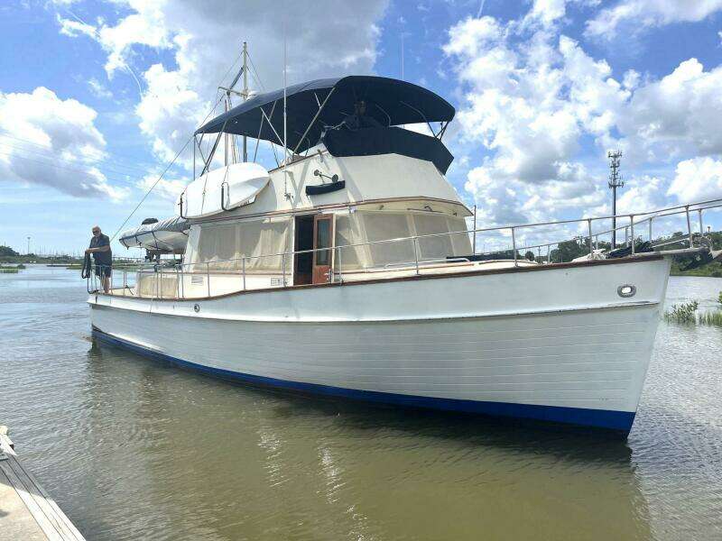 Chosen Sun 42ft Grand Banks Yacht For Sale
