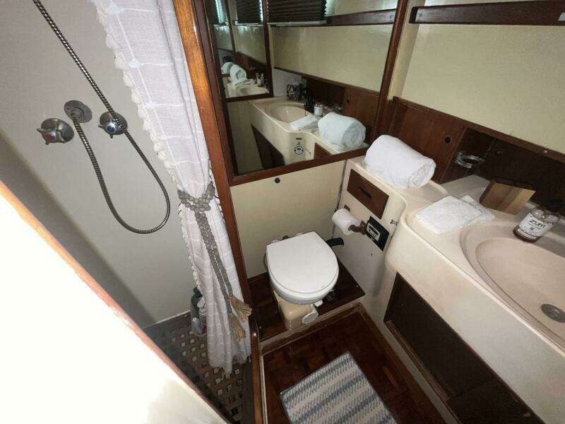 Chosen Sun 42ft Grand Banks Yacht For Sale