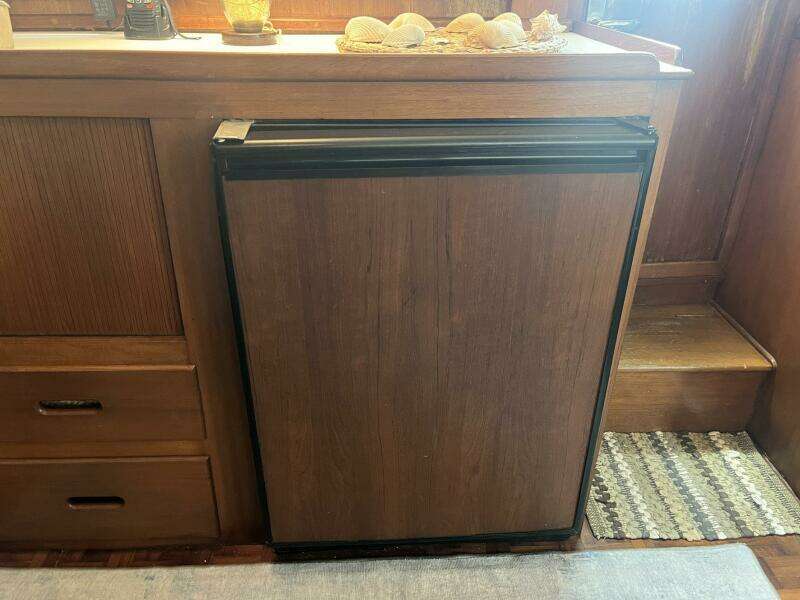 Chosen Sun 42ft Grand Banks Yacht For Sale