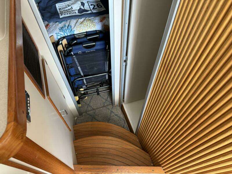 Sea Dreamin 32ft Luhrs Yacht For Sale