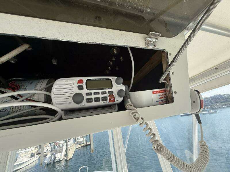 Sea Dreamin 32ft Luhrs Yacht For Sale