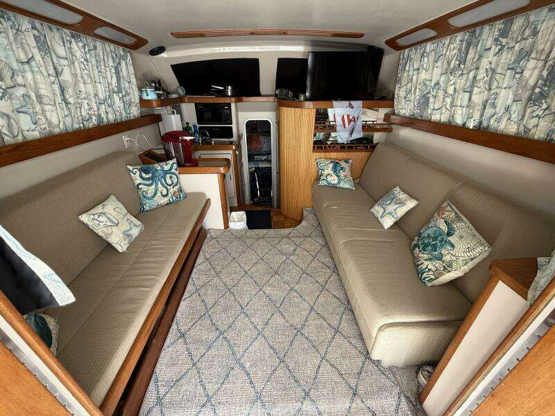 Sea Dreamin 32ft Luhrs Yacht For Sale