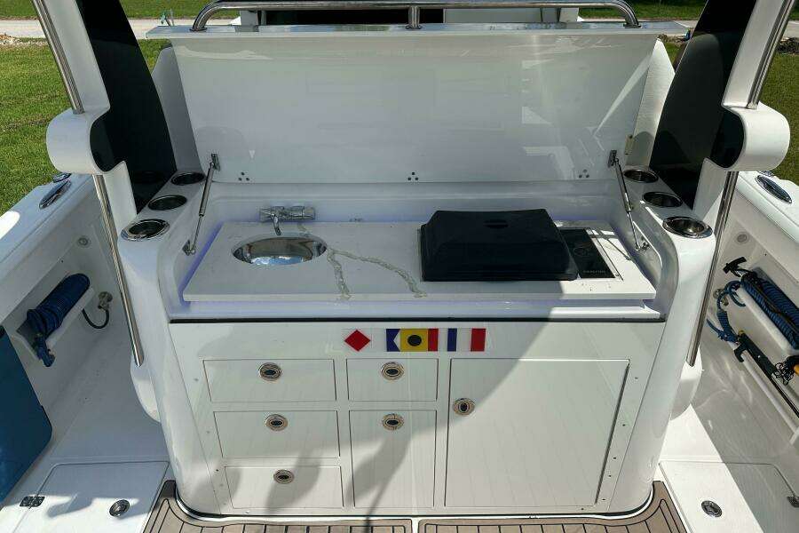 37ft Edgewater Yacht For Sale