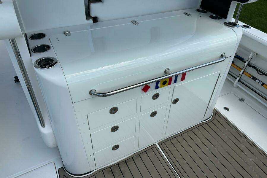 37ft Edgewater Yacht For Sale