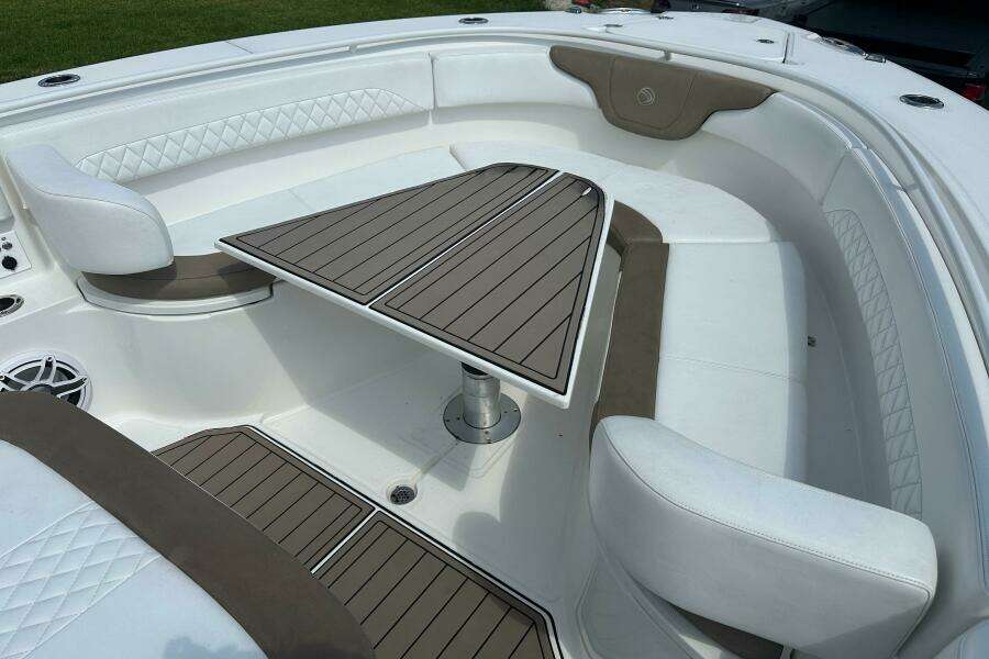 37ft Edgewater Yacht For Sale