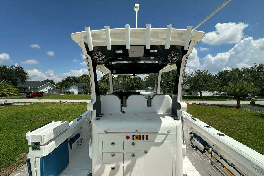 37ft Edgewater Yacht For Sale