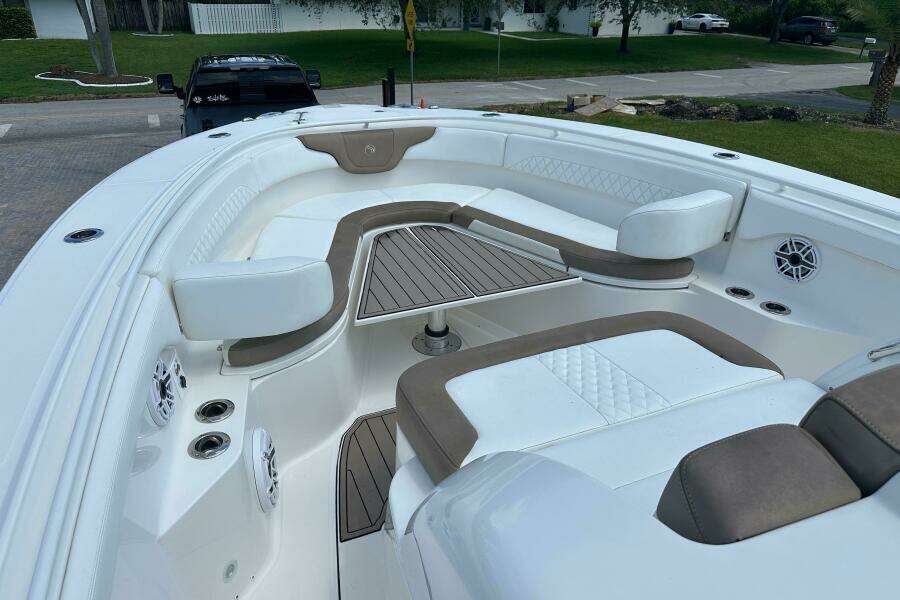 37ft Edgewater Yacht For Sale