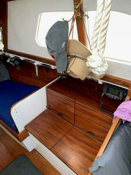30ft Van De Stadt Yacht For Sale