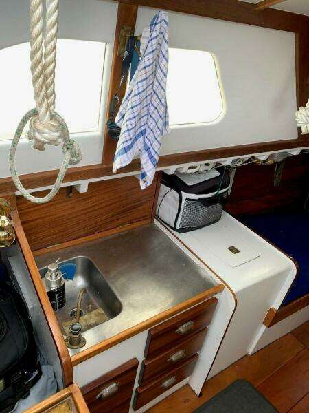 30ft Van De Stadt Yacht For Sale