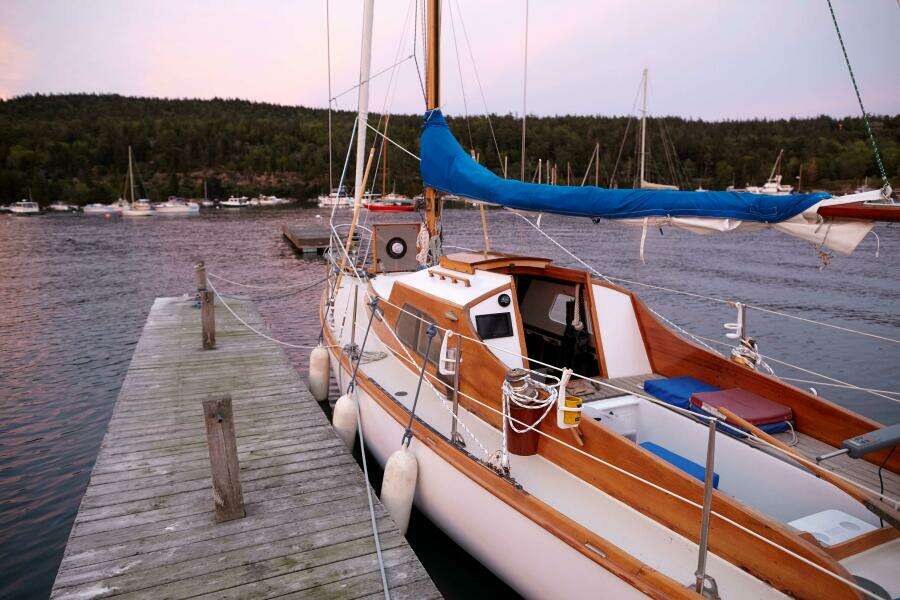 30ft Van De Stadt Yacht For Sale