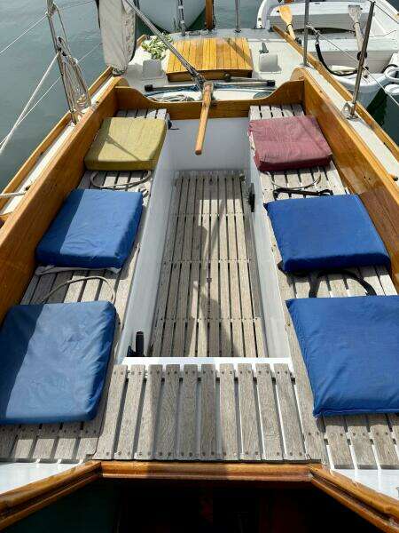 30ft Van De Stadt Yacht For Sale