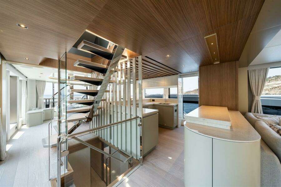 82ft Sunseeker Yacht For Sale