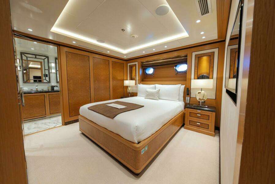 LATITUDE 147ft Timmerman Yacht For Sale