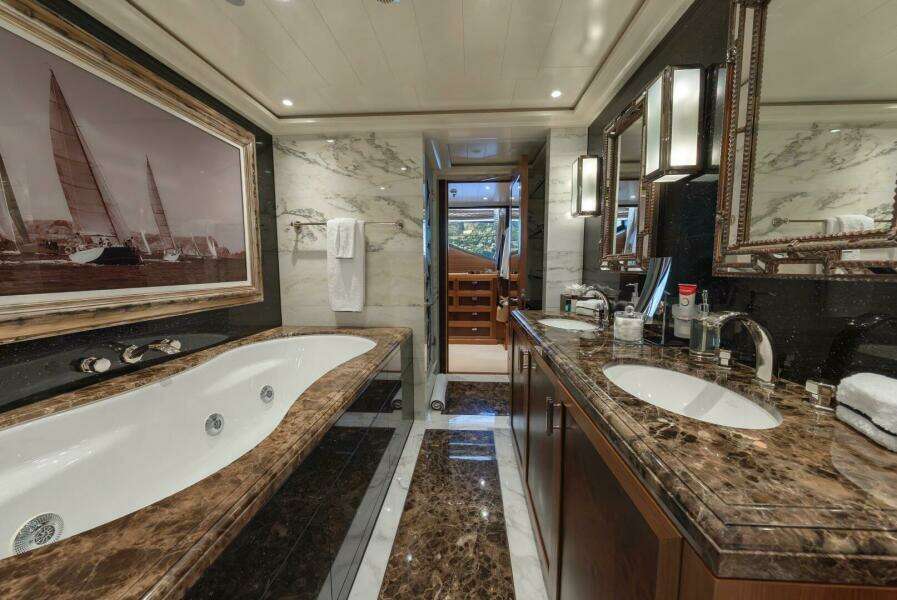 LATITUDE 147ft Timmerman Yacht For Sale