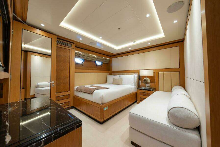 LATITUDE 147ft Timmerman Yacht For Sale
