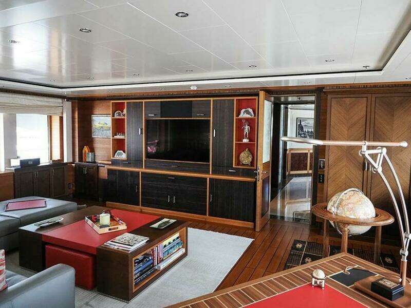LATITUDE 147ft Timmerman Yacht For Sale