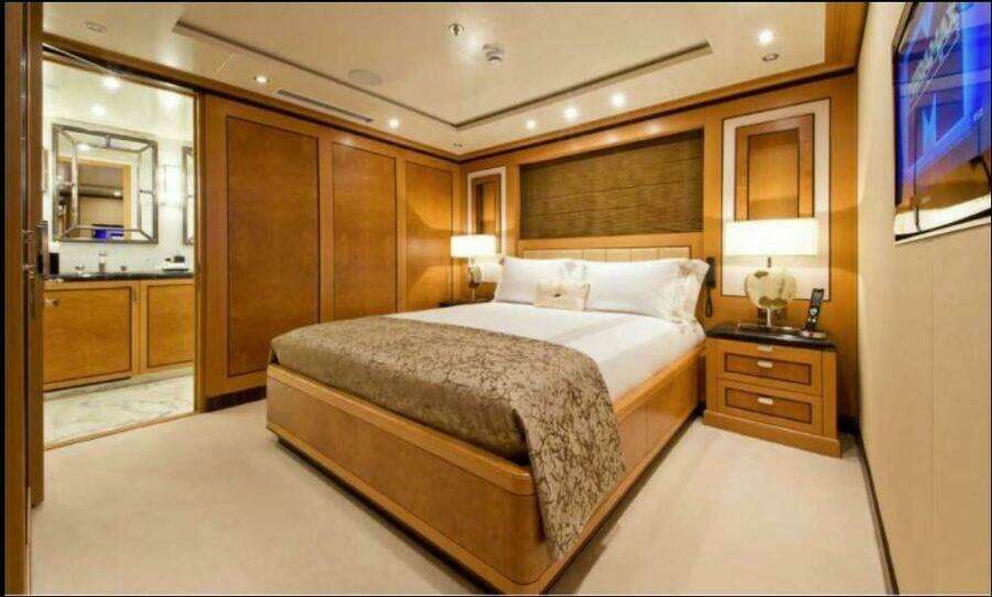 LATITUDE 147ft Timmerman Yacht For Sale
