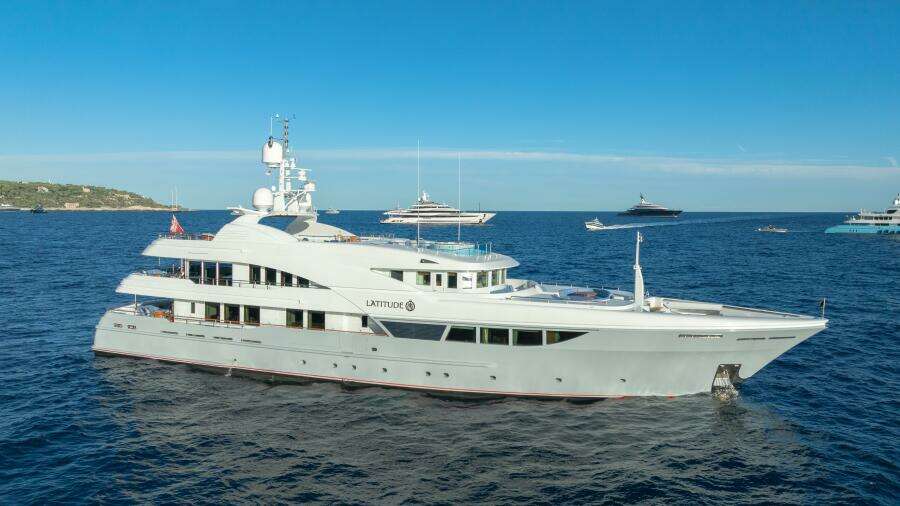 LATITUDE 147ft Timmerman Yacht For Sale