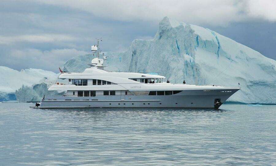 LATITUDE 147ft Timmerman Yacht For Sale