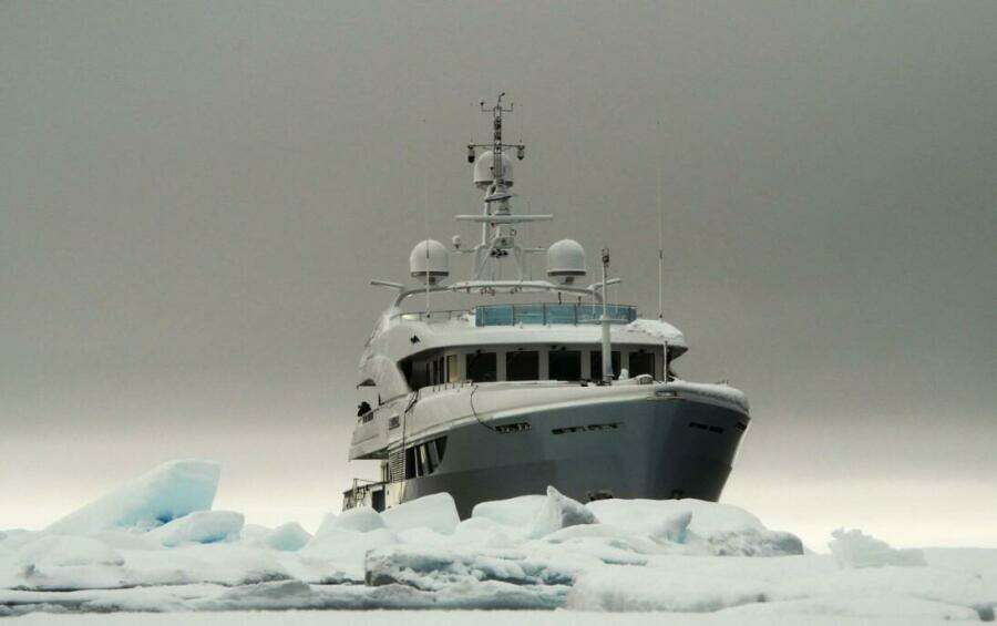 LATITUDE 147ft Timmerman Yacht For Sale
