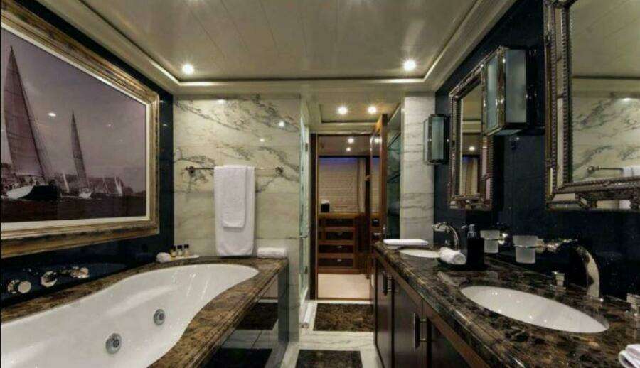 LATITUDE 147ft Timmerman Yacht For Sale