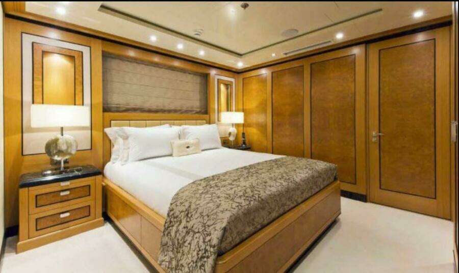 LATITUDE 147ft Timmerman Yacht For Sale