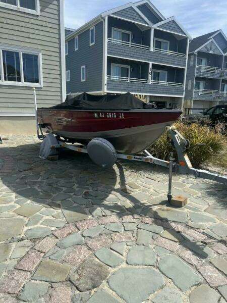 17ft Crestliner Yacht For Sale 17ft Crestliner Yacht For Sale