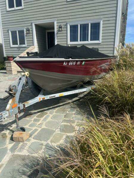 17ft Crestliner Yacht For Sale 17ft Crestliner Yacht For Sale